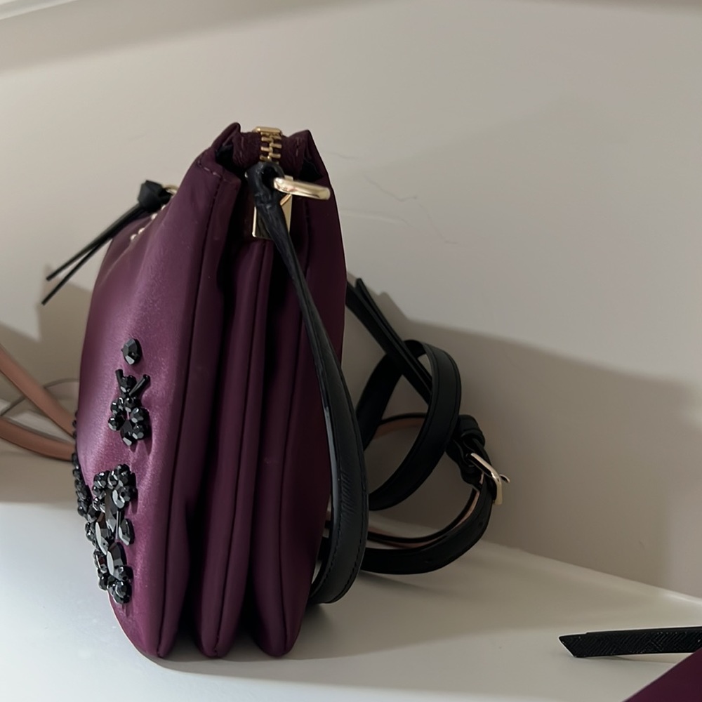 Burgundy Kate spade crossbody - Picture 3 of 4